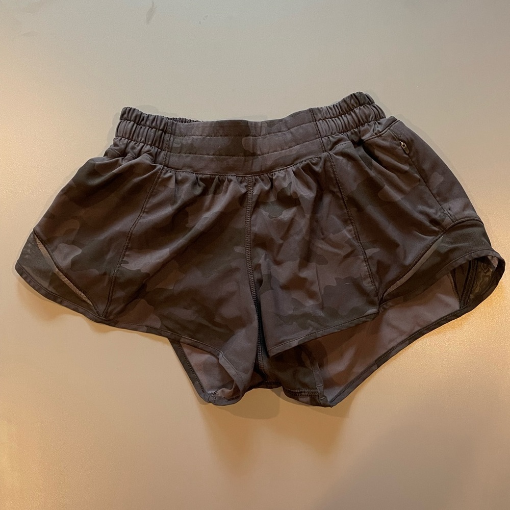 Lululemon Hotty Hot Shorts. 2.5”